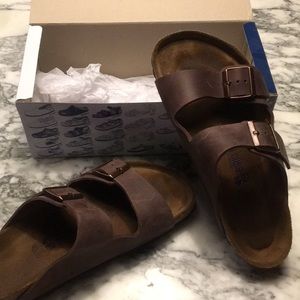 Men’s Birkenstock’s size 41, Arizona waxy leather.